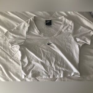 Nike Crop Top